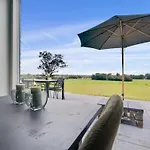 펜션 Landuin - 30km From The Sea By Interhome *