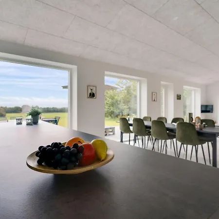 Nyaraló Landuin - 30km From The Sea By Interhome *