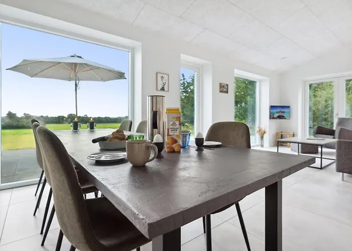 Holiday home Landuin - 30km From The Sea By Interhome