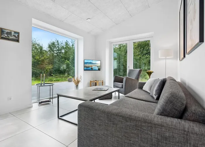 Holiday home Landuin - 30km From The Sea By Interhome